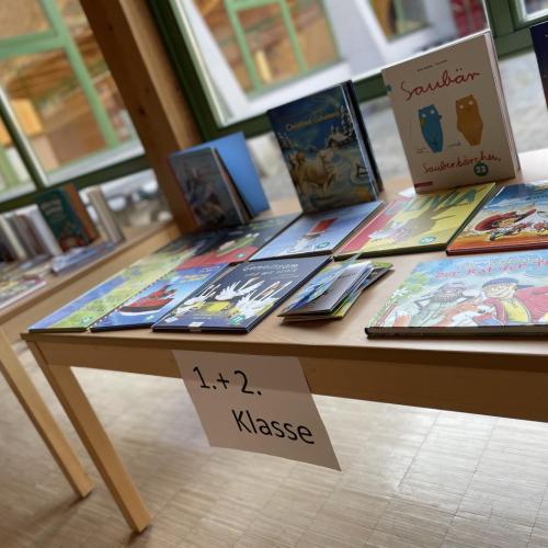 Bücherausstellung 2